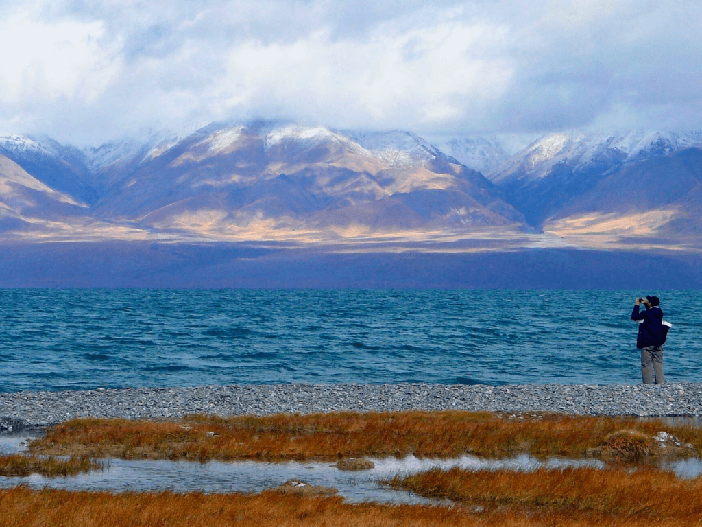 Ugii Lake